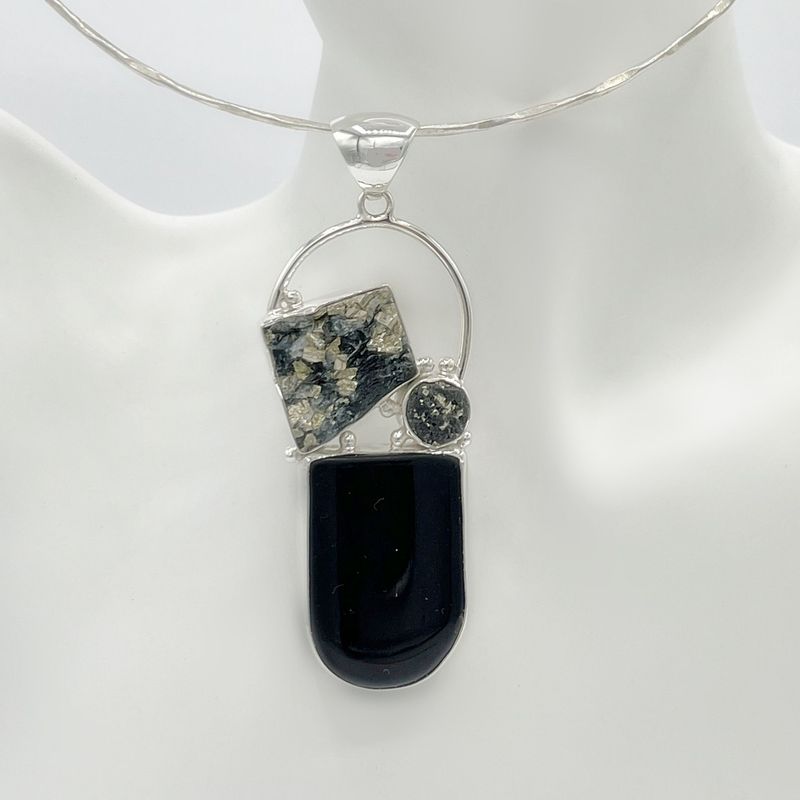 Unikat Anhänger Pyrit + Onyx