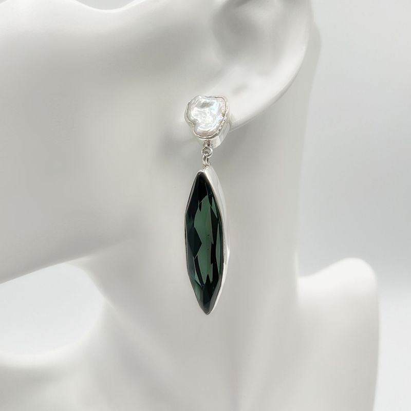 Ohrstecker Obsidian lichtschwarz + Blisterperle Ohrstecker Obsidian lichtschwarz + Blisterperle