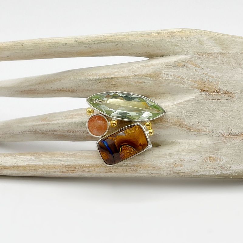Ring Boulder Opal + Obsidian meerblau + Sonnenstein Ring Boulder Opal + Obsidian meerblau + Sonnenstein