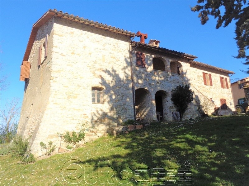 POLGETO. Casale di 320 mq con terreno e bel panorama POLGETO. Casale di 320 mq con terreno e bel panorama