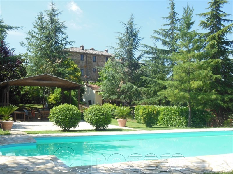 casale vista piscina