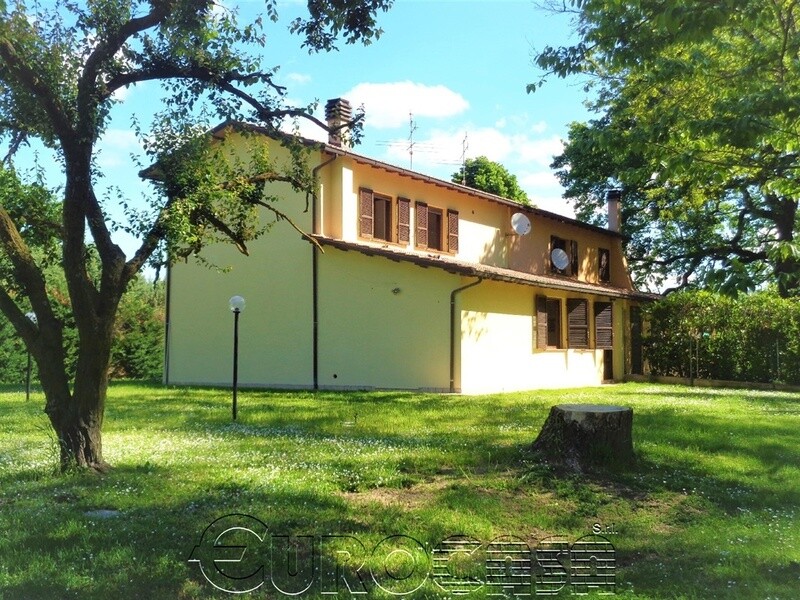 PIERANTONIO. Porzione indipendente di 125 mq con ampio giardino PIERANTONIO. Porzione indipendente di 125 mq con ampio giardino