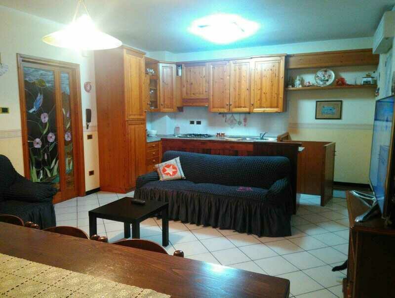 TRESTINA. Appartamento di 80 mq con ingresso indipendente TRESTINA. Appartamento di 80 mq con ingresso indipendente