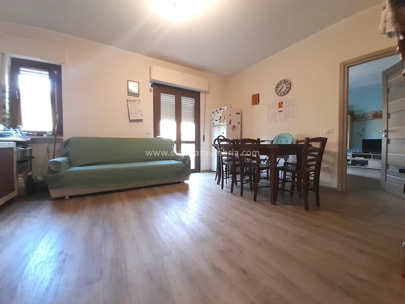 CASELLA. Appartamento ristrutturato di 80 mq in piccola palazzina CASELLA. Appartamento ristrutturato di 80 mq in piccola palazzina