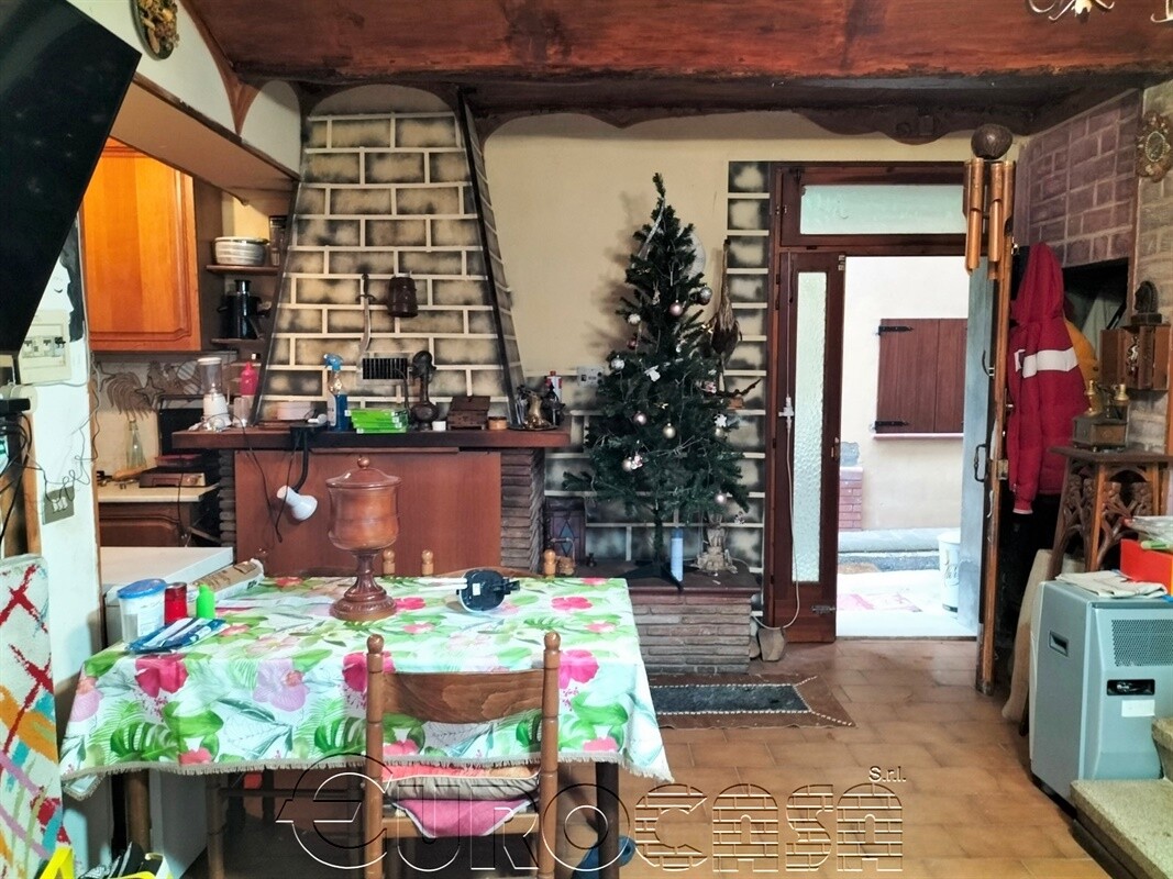LA BRUNA. Casa indipendente con ampio giardino LA BRUNA. Casa indipendente con ampio giardino