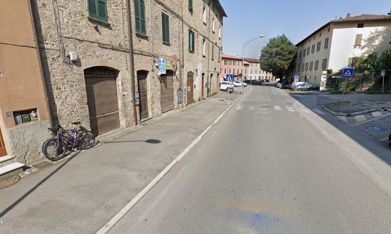 UMBERTIDE garage in centro storico