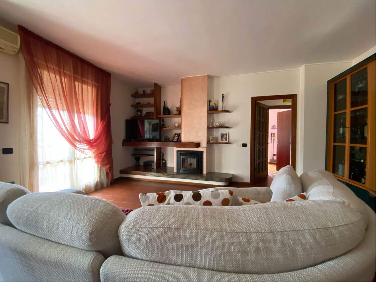 TRESTINA. Appartamento di 120 mq in perfette condizioni TRESTINA. Appartamento di 120 mq in perfette condizioni