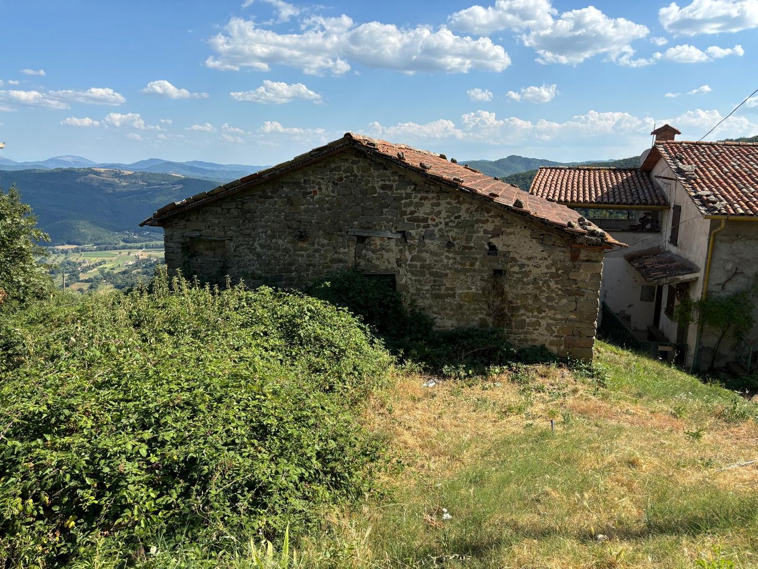 MUCCIGNANO. Casale nel borgo medievale di Muccignano MUCCIGNANO. Casale nel borgo medievale di Muccignano