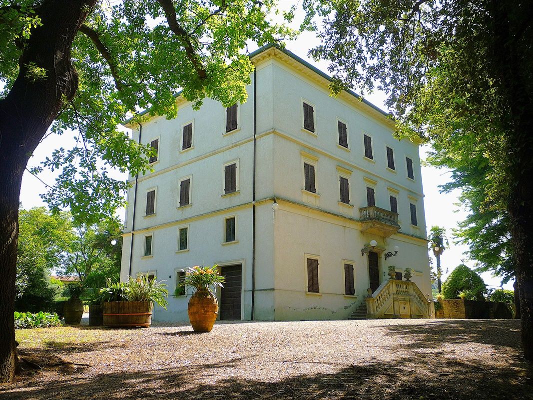 PERUGIA. Intero borgo risalente al XIX secolo PERUGIA. Intero borgo risalente al XIX secolo
