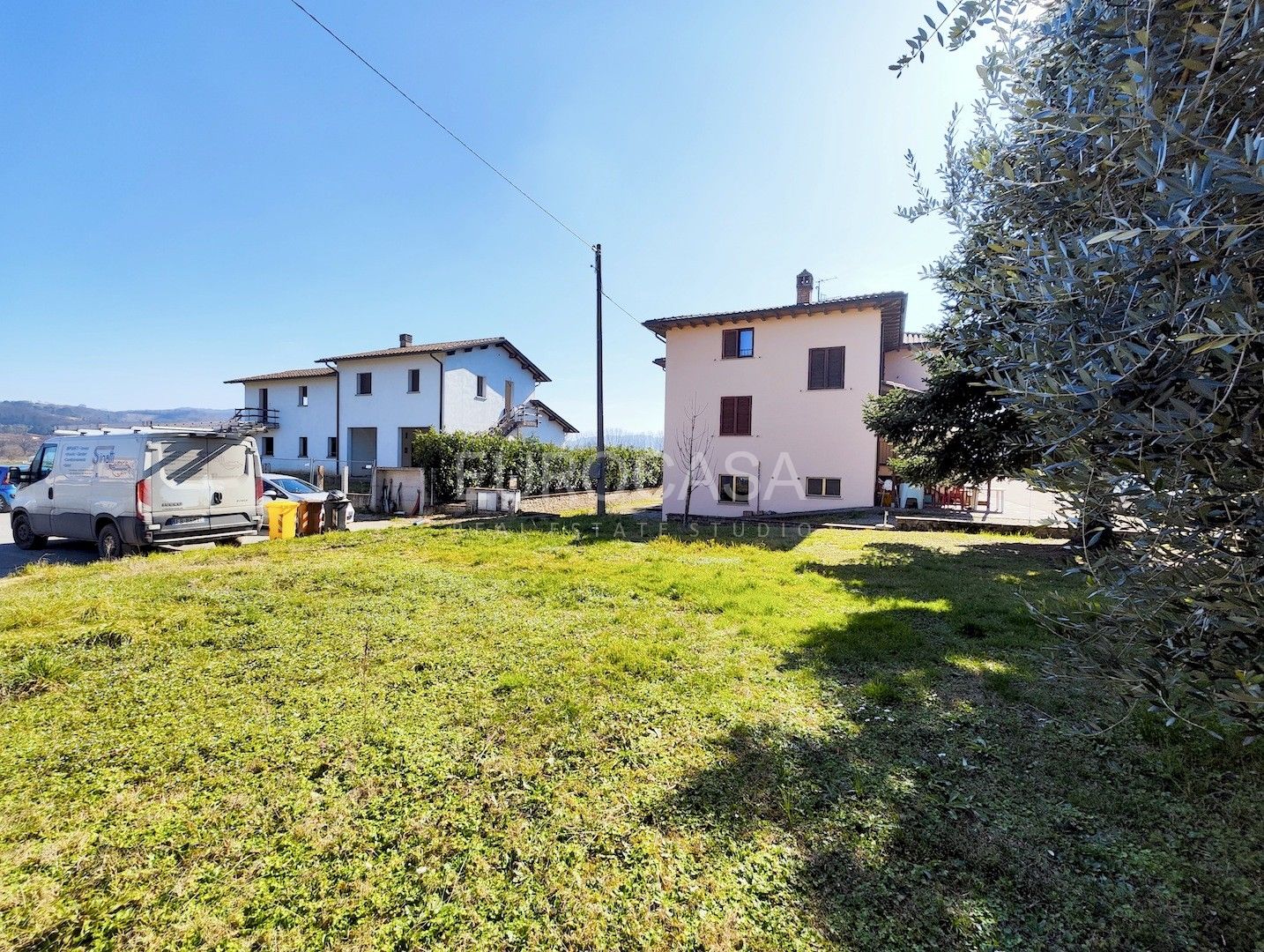 PESCI D'ORO. Appartamento indipendente di 90 mq ristrutturato con ampio giardino PESCI D'ORO. Appartamento indipendente di 90 mq ristrutturato con ampio giardino