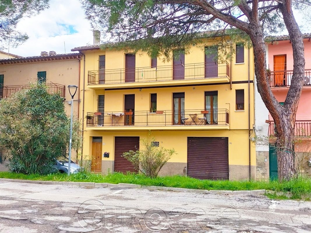 UMBERTIDE. Appartamento di 90 mq in bifamiliare UMBERTIDE. Appartamento di 90 mq in bifamiliare