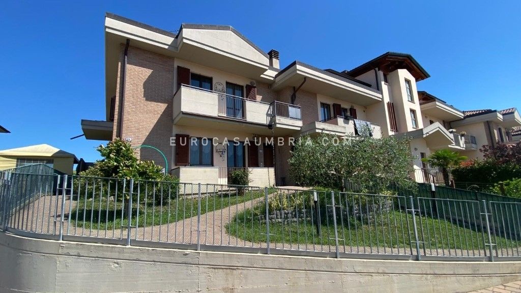 TRESTINA. Appartamento recente di 100 mq con ingresso indipendente