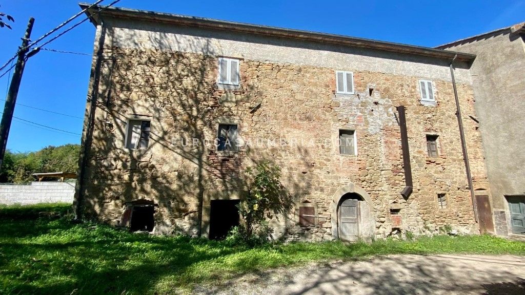 SAN LEO BASTIA. Porzione di 120 mq di antico mulino da ristrutturare