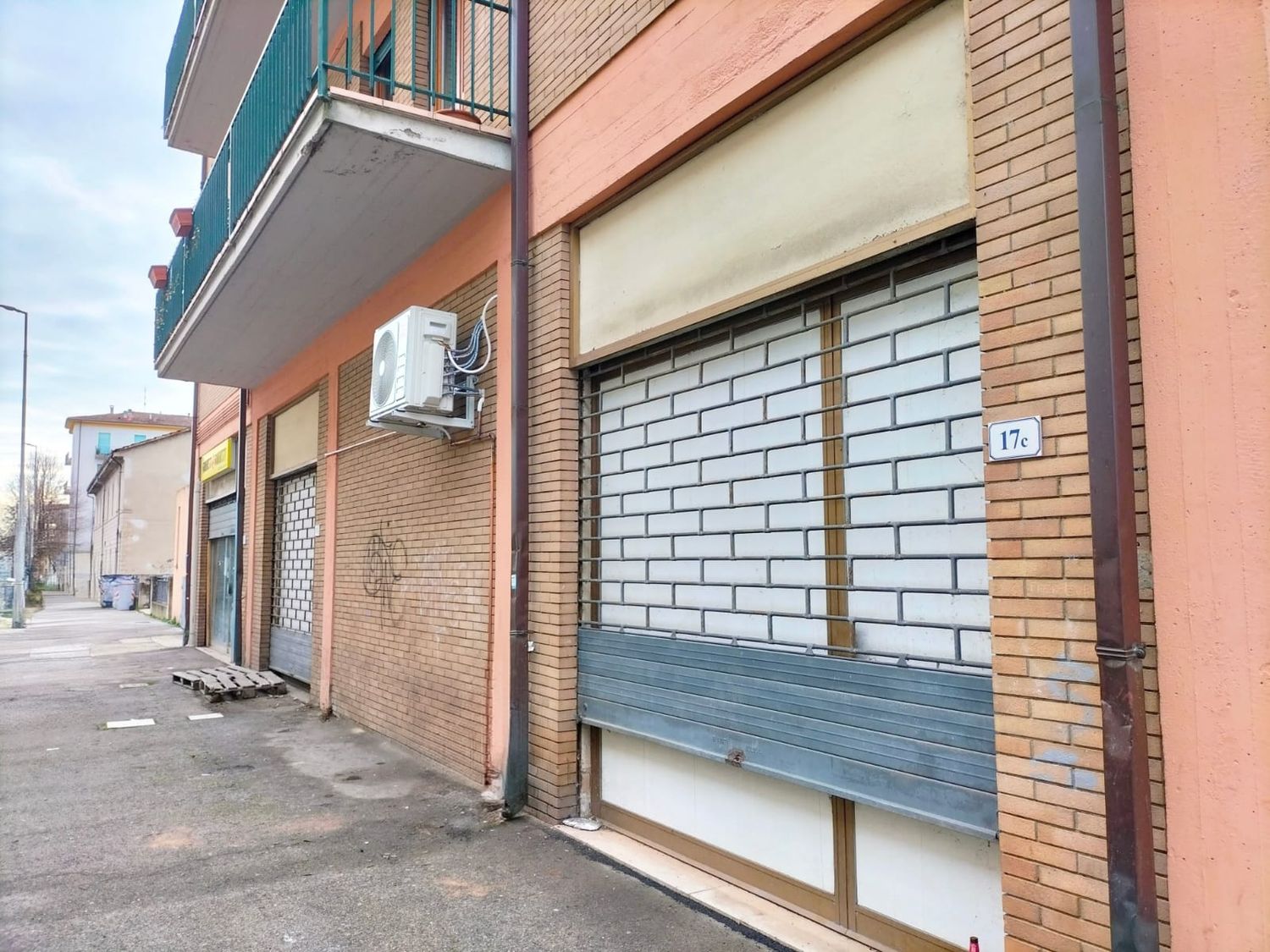 UMBERTIDE Locale in zona centralissima