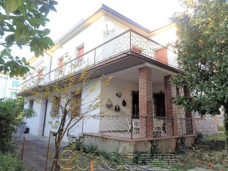 UMBERTIDE. Villa di 250 mq in Centro Storico UMBERTIDE. Villa di 250 mq in Centro Storico