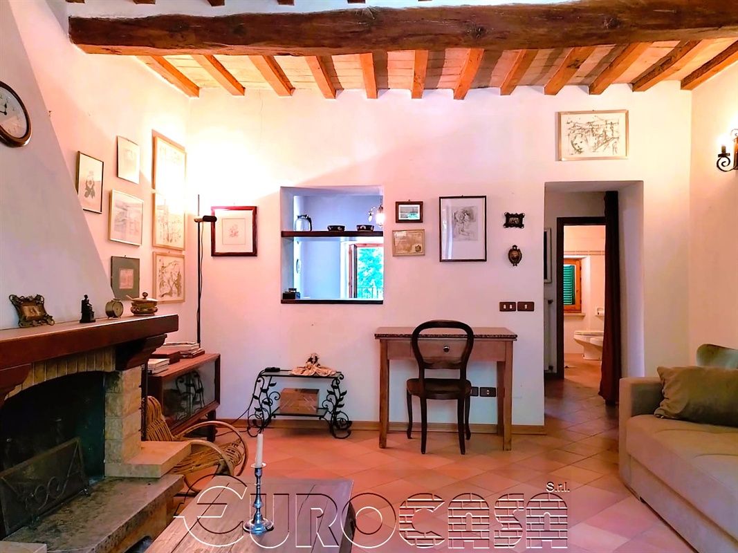 UMBERTIDE. Appartamento d'epoca di 105 mq in centro storico
