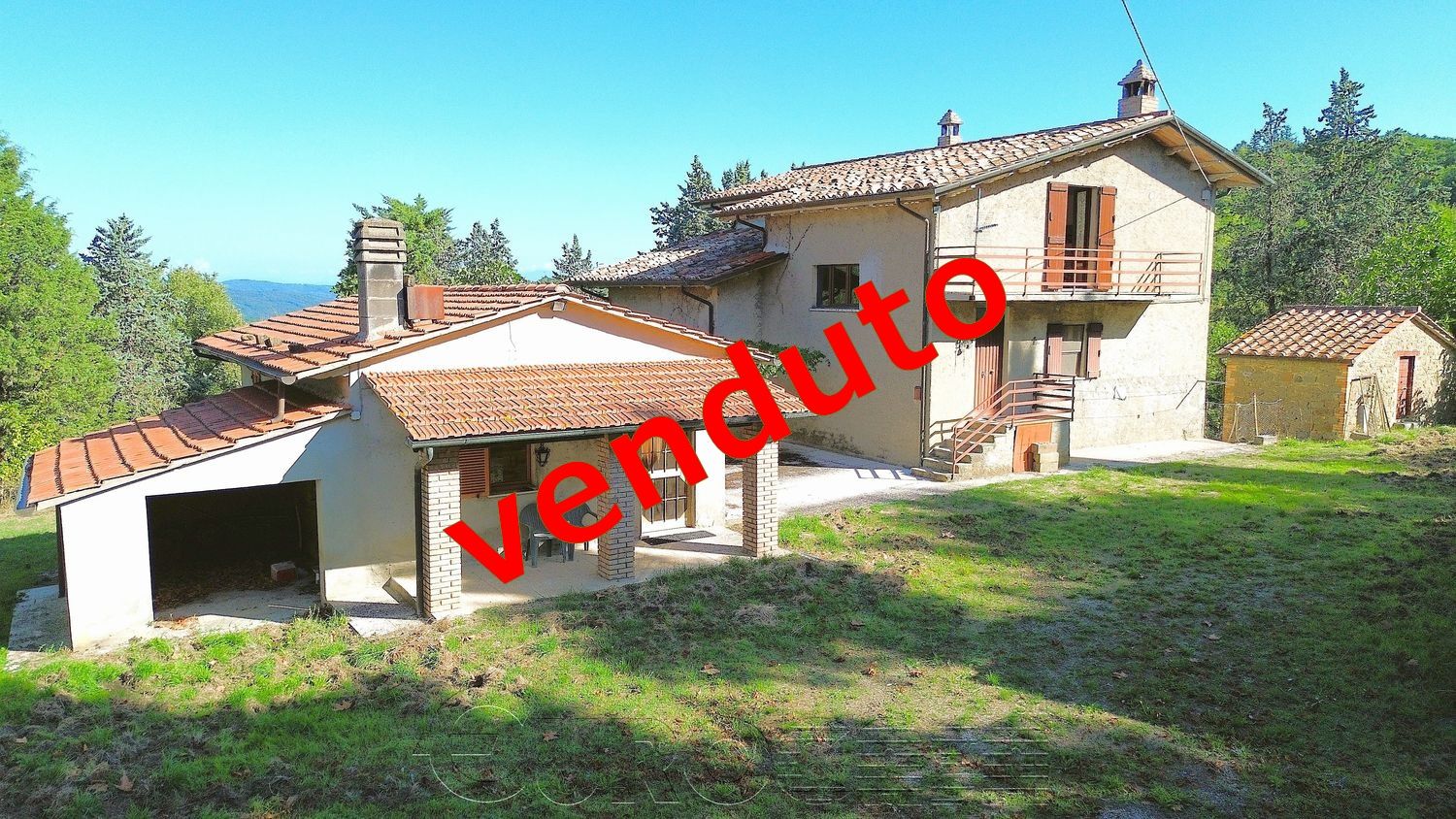 LEONCINI. Cascina con dependance, annessi e 16 ettari di terreno