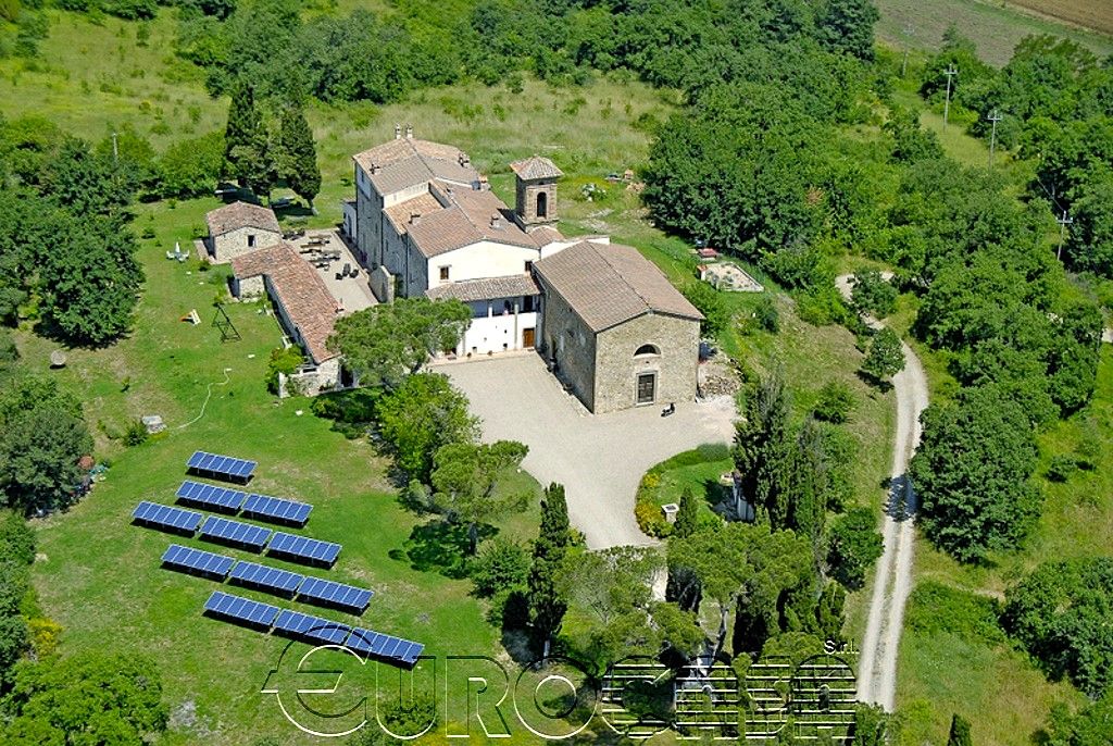 PASSIGNANO SUL TRASIMENO. Antica Pieve del XIV secolo