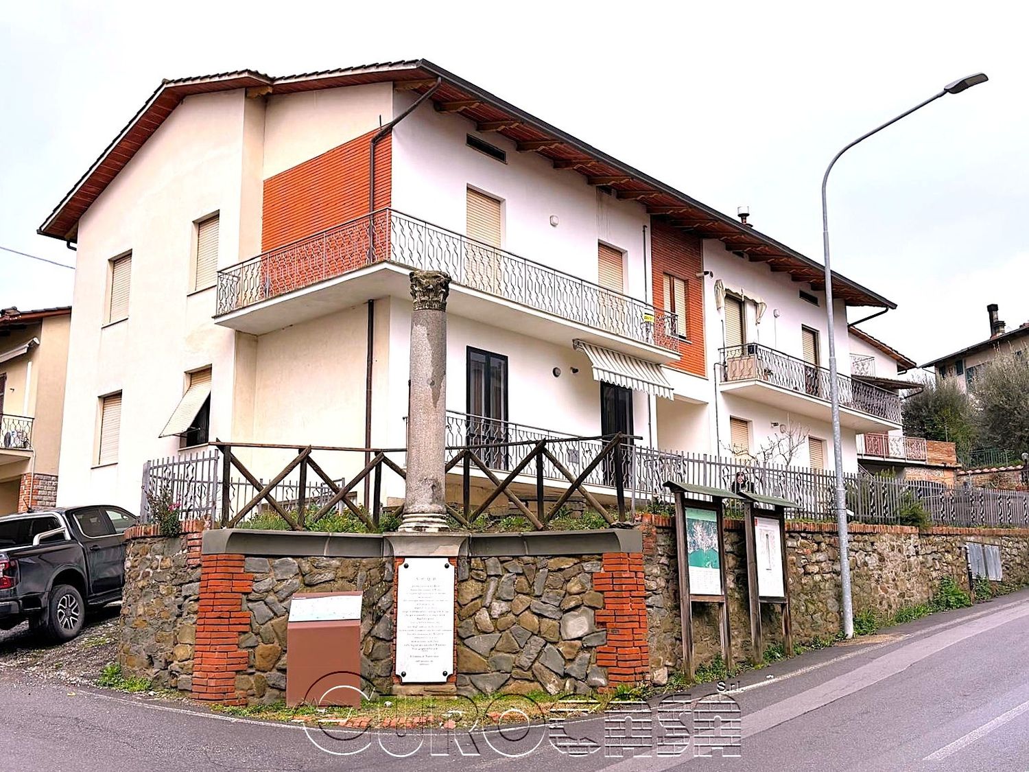 TUORO SUL TRASIMENO. Appartamento in palazzina quadrifamiliare