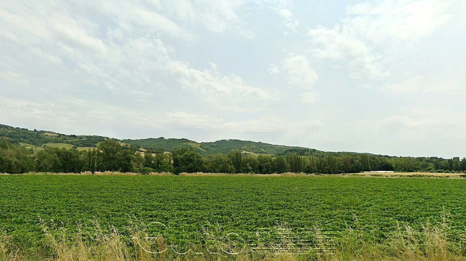 UMBERTIDE. 5 ettari di terreno seminativo irriguo in zona comoda