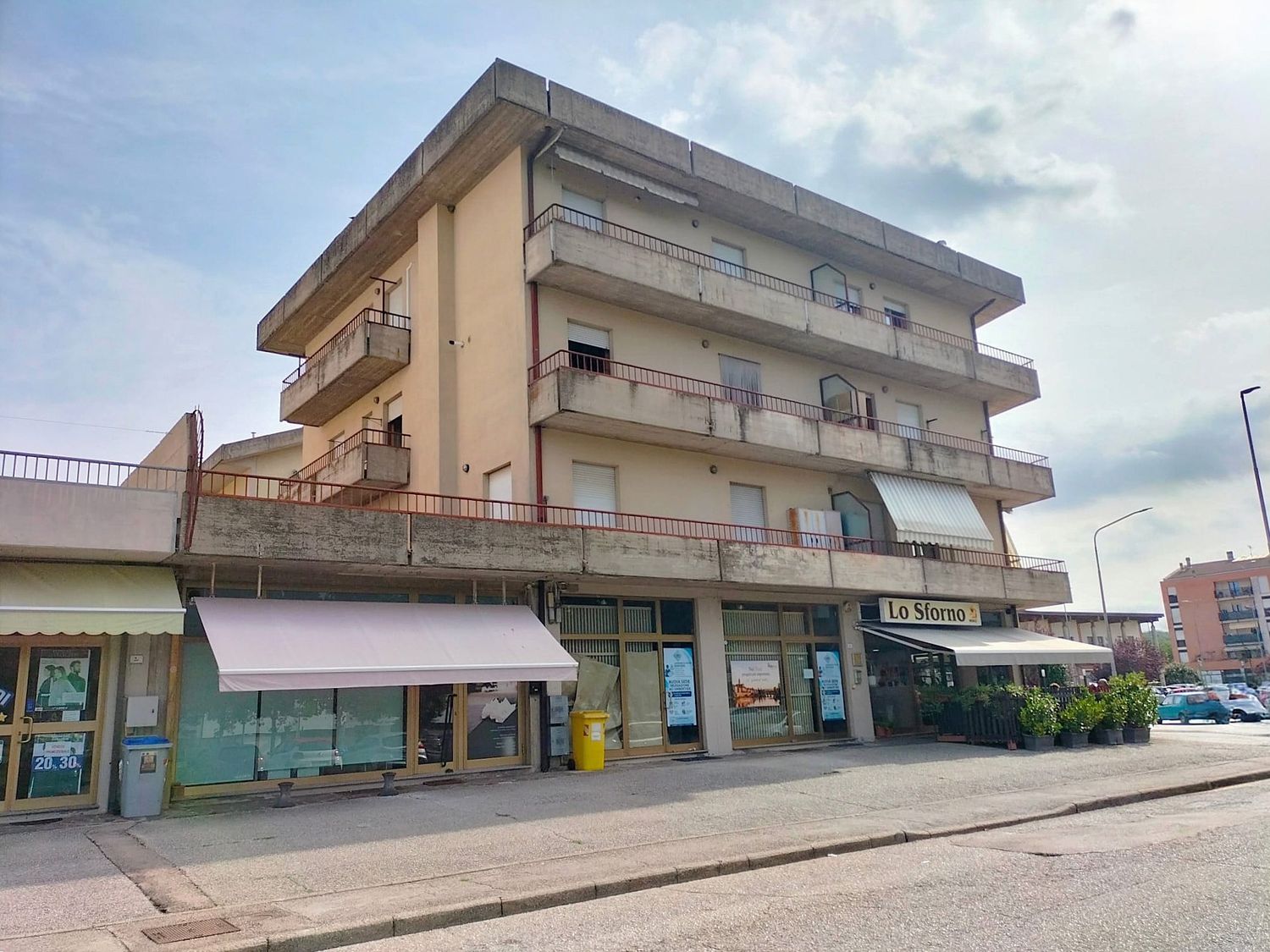 UMBERTIDE. Appartamento con terrazzo di 140 mq zona Coop