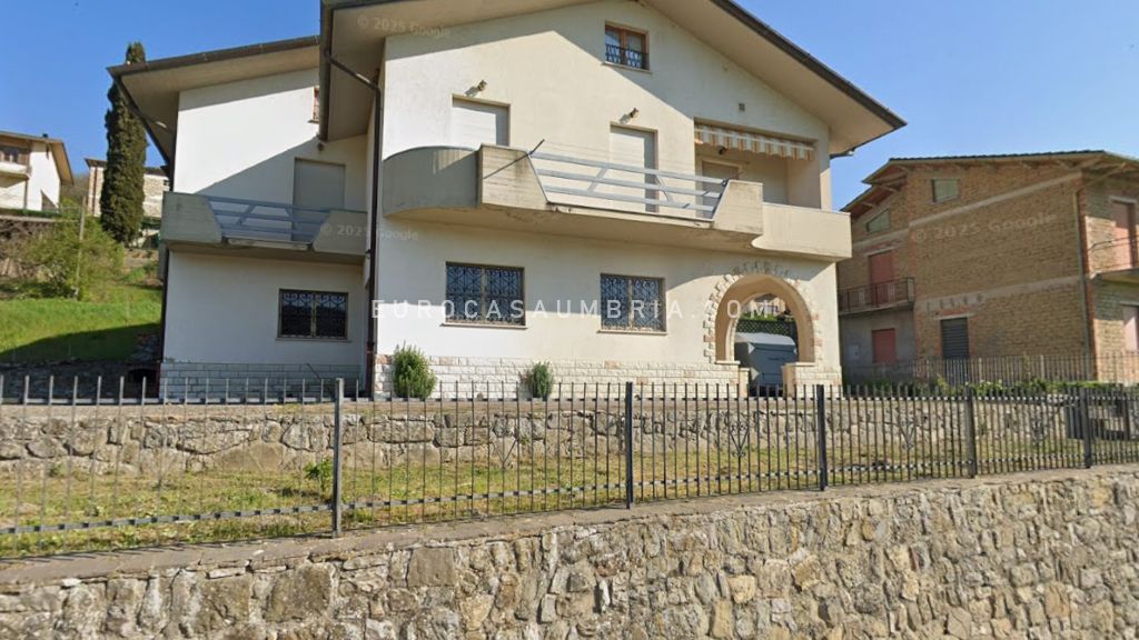 SAN LEO BASTIA Villa con terreno esclusivo