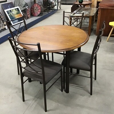 Kitchenette Set (Table & Four Chairs)