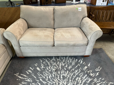 777269 Grey couch