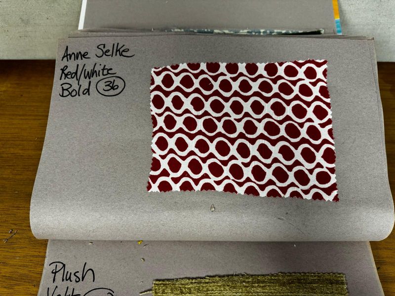 Fabric Type 36	 Beads Fushsia	