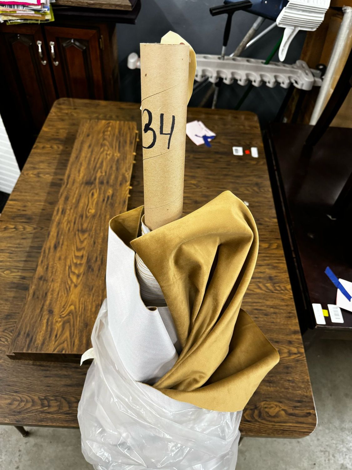 Fabric Type 34	Velvet/ Suede Sepphire	 