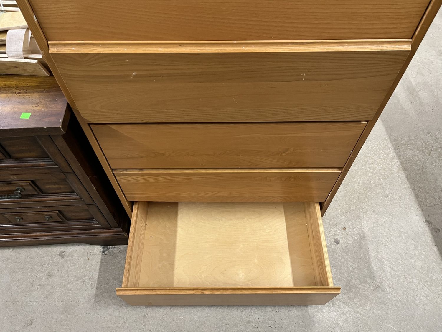 DRESSER 777805