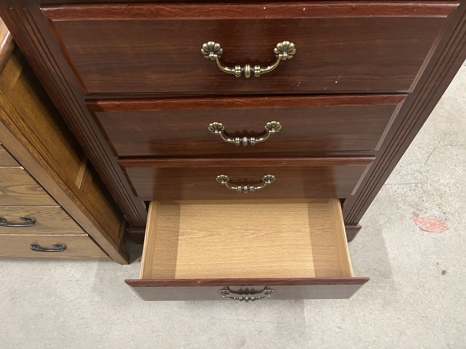 DRESSER 777892