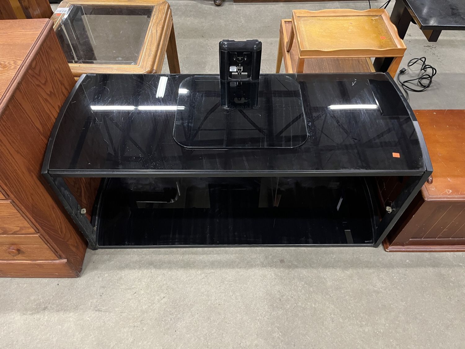 TV STAND 777948