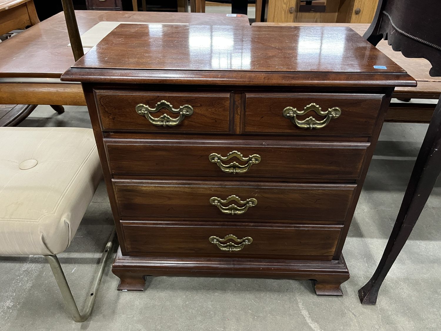 NIGHTSTAND 778112