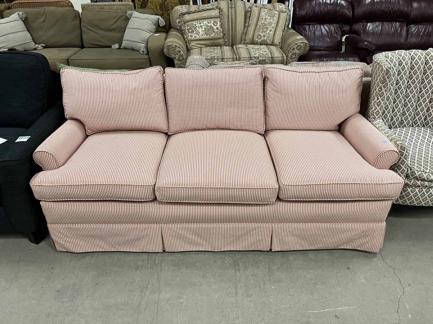 COUCH 778135