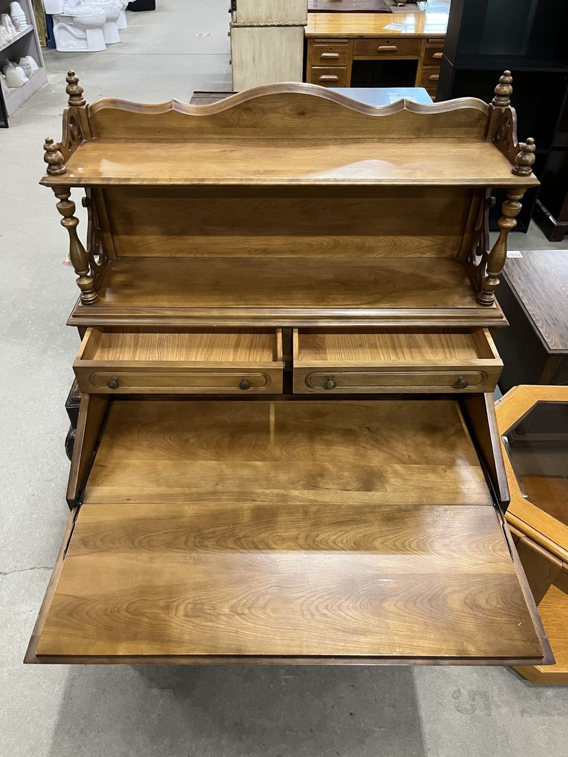 SECRETARY DESK 778274