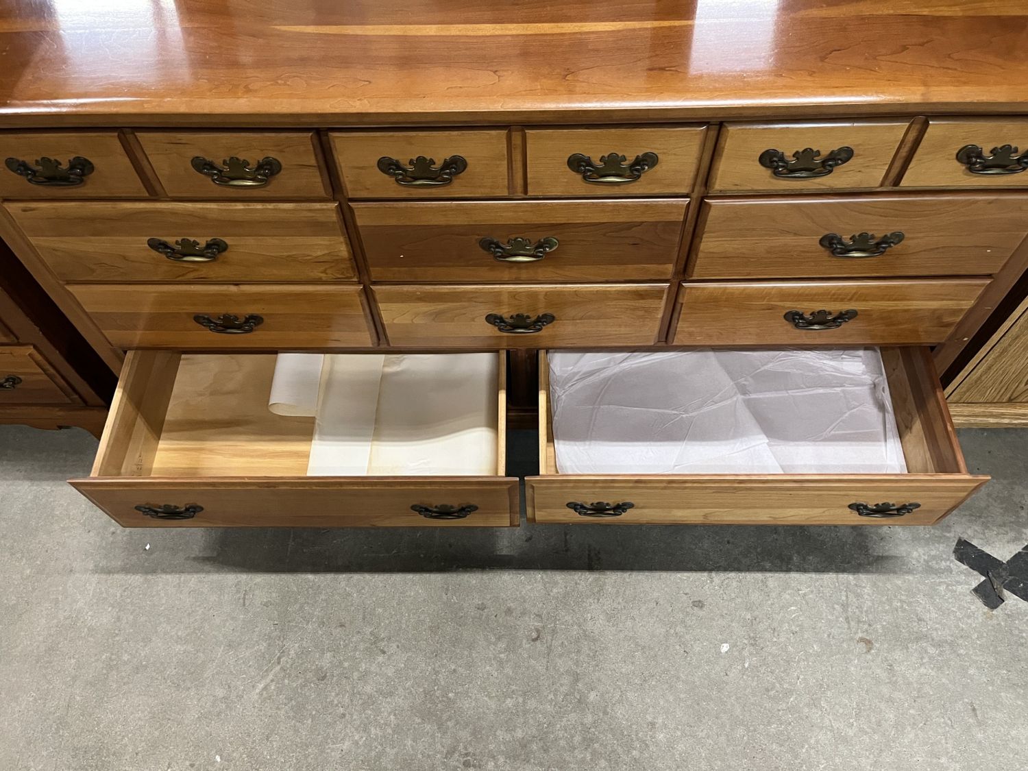 DRESSER W/ MIRROR 778285