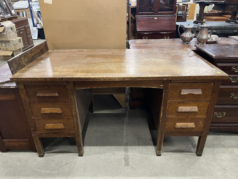 DESK 778306