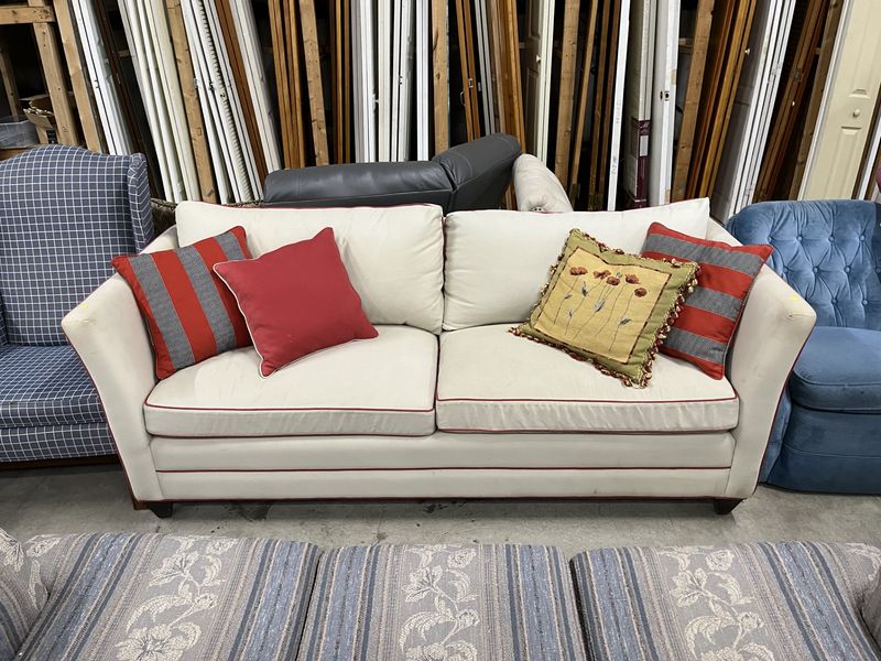 COUCH 778309