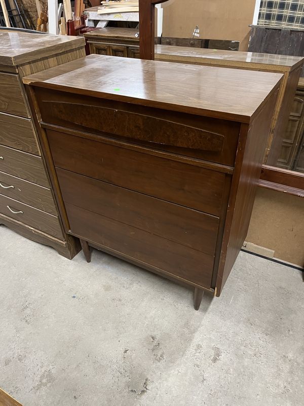 DRESSER 778332
