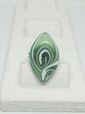 Bague allongée verte