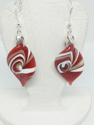 boucle d'oreille rouge