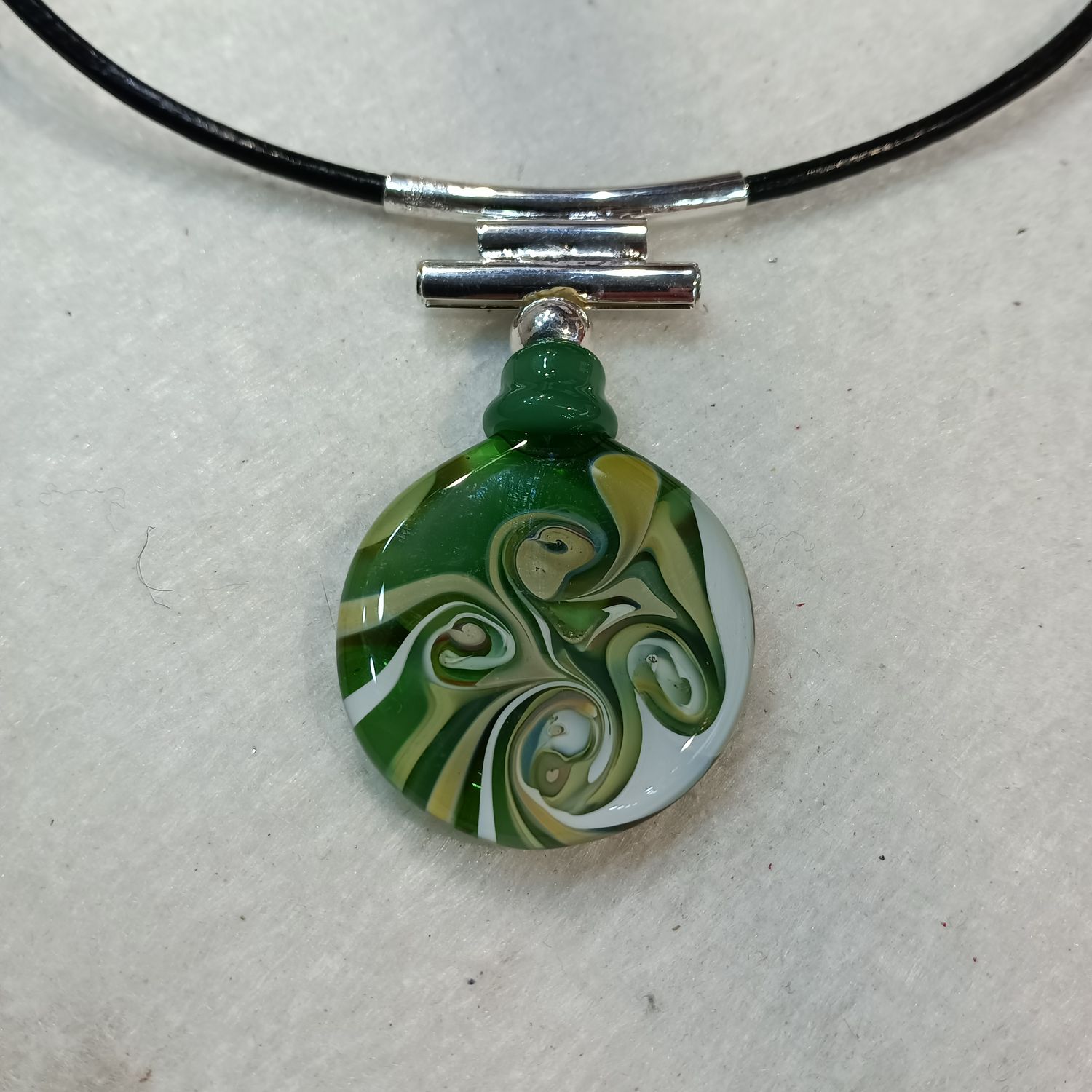 Pendentif pièce unique vert