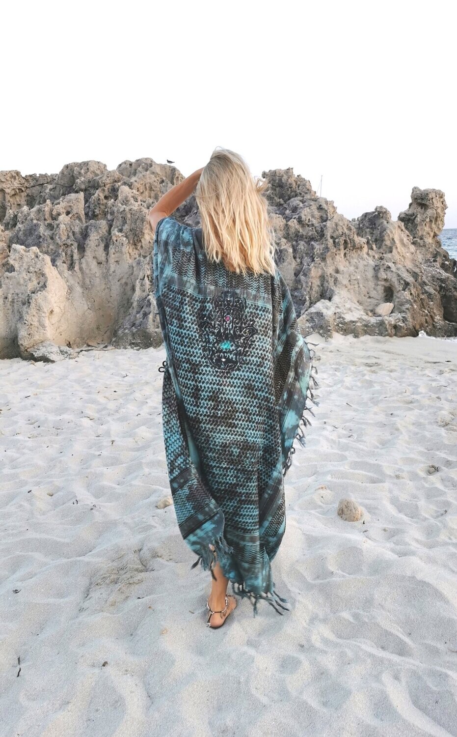 Batik Kimono lang  HAND of FATIMA light blue