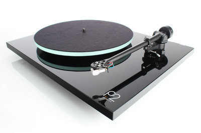 Rega P2 Planar Turntable (Black, White or Red Gloss)