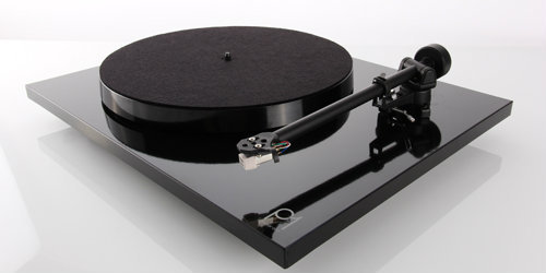 Rega P1 Planar Turntable  (Black or White Gloss)