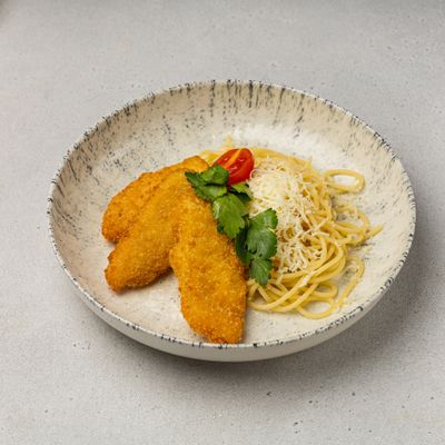 Спагетти с сыром и стрипсами 310р