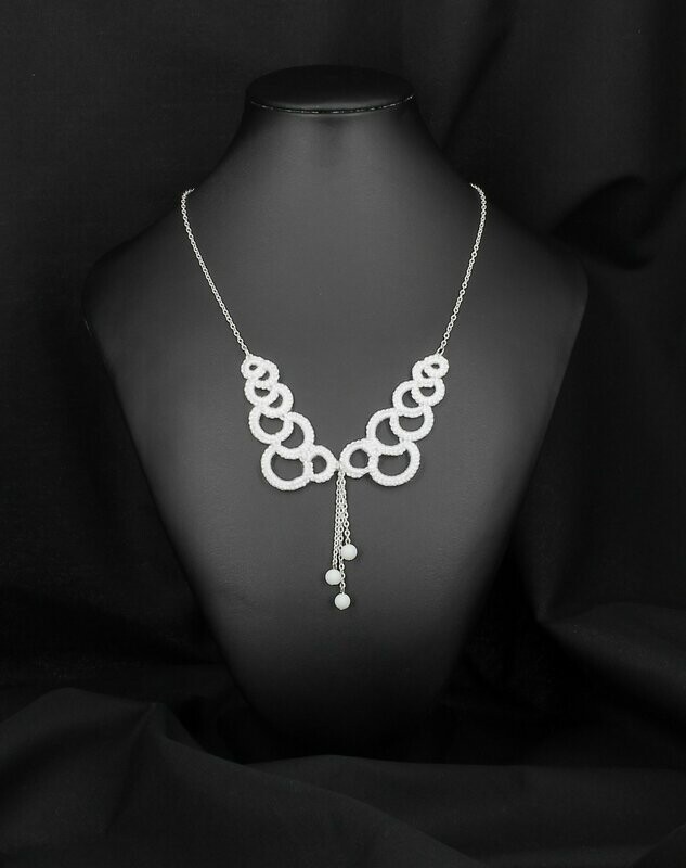 Collier arabesque