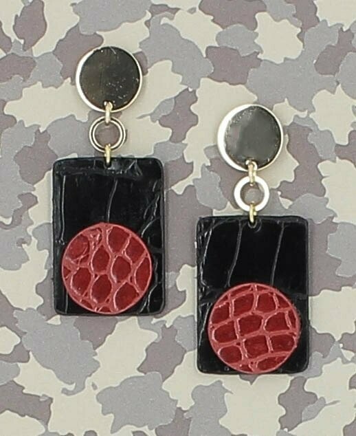 Boucles d'oreilles impression cuir rouge et noir