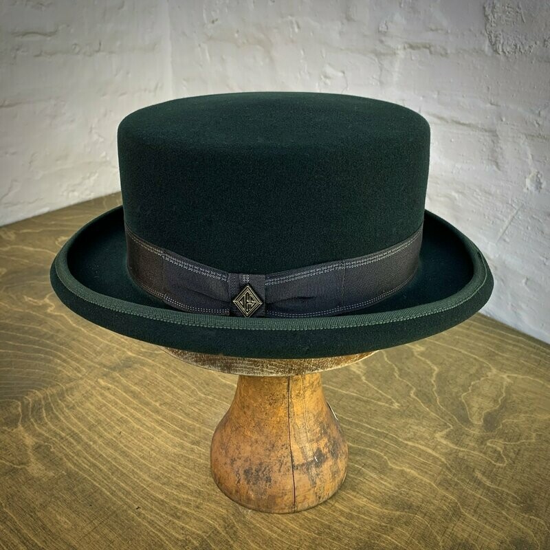 1890 TOPHAT smaragd